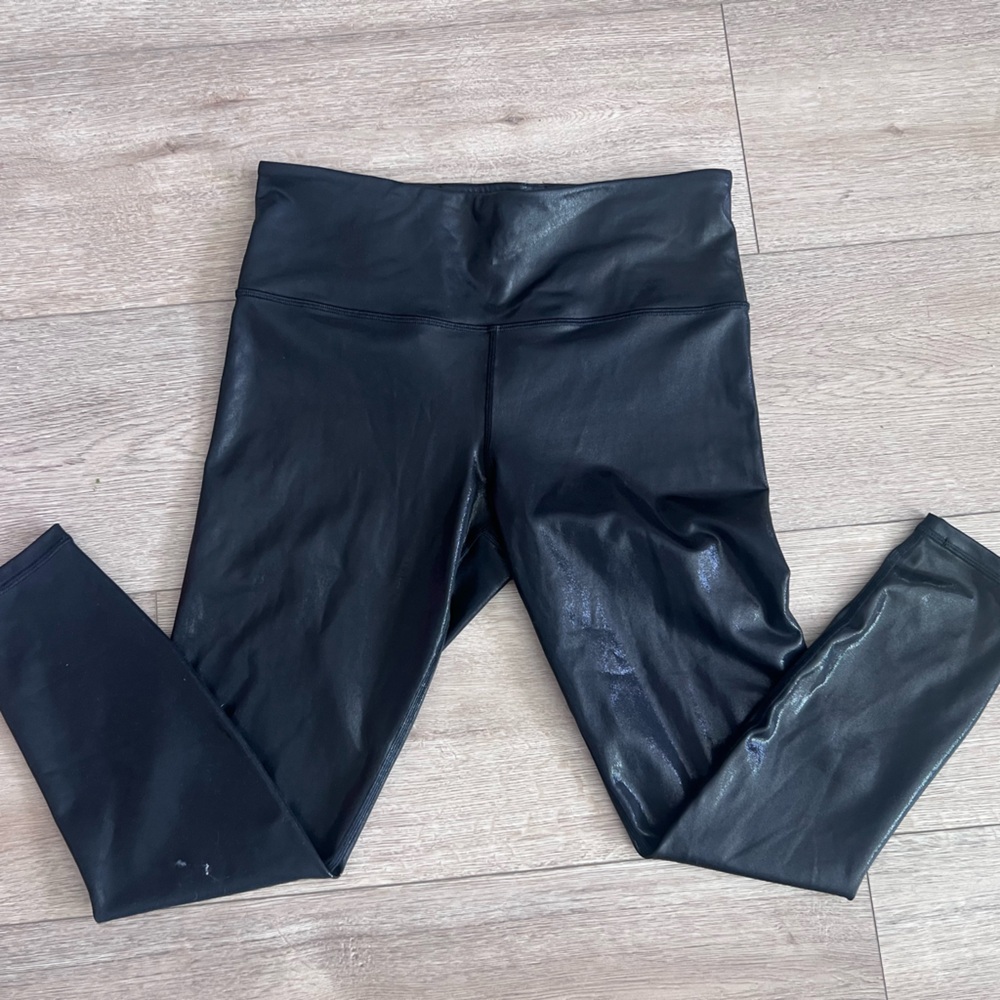 Athleta elation shine L